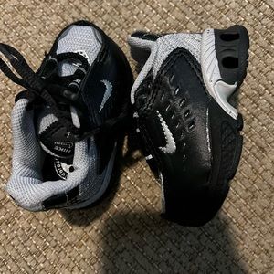 Like New Baby Nike Tennis Shoes Black Grey | Size 2 | First Baby Shoes